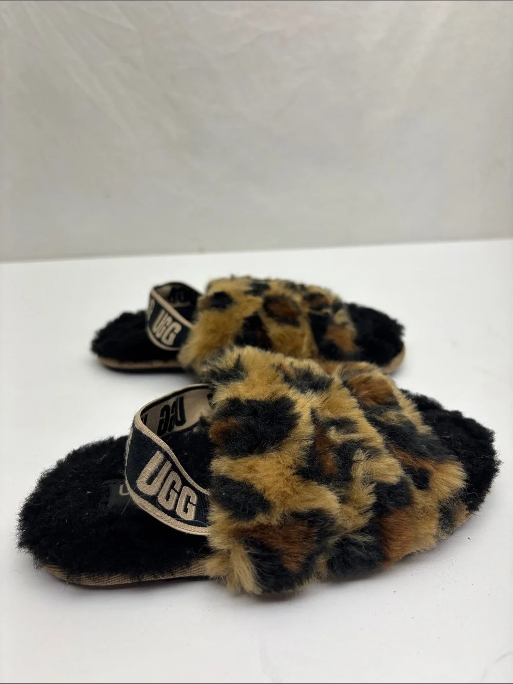 UGG Kids Faux Fur Leopard Slide Sandals, SZ 9 toddler girl, box 73